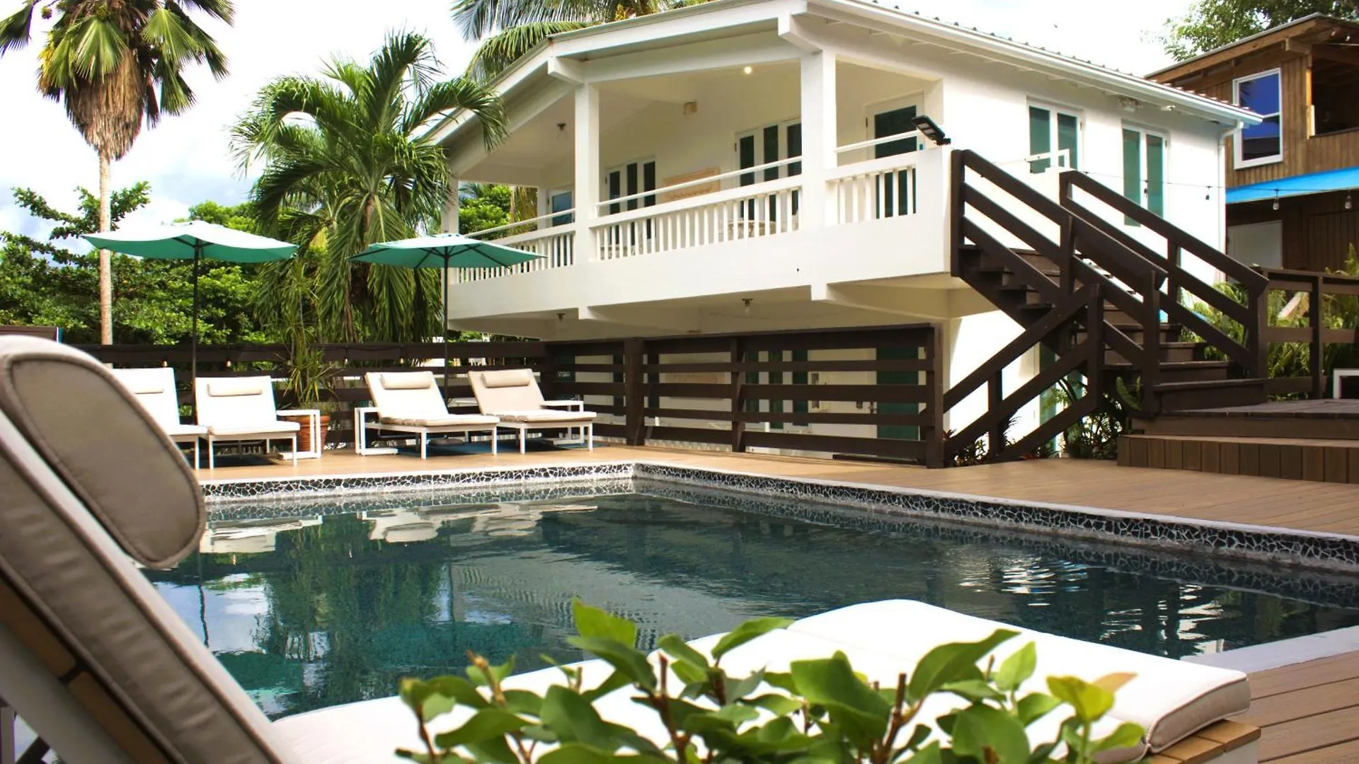 Serenity Rincon Guesthouse