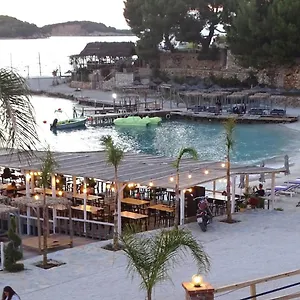 Melina's Seaside Retreat Apartahotel Ksamil